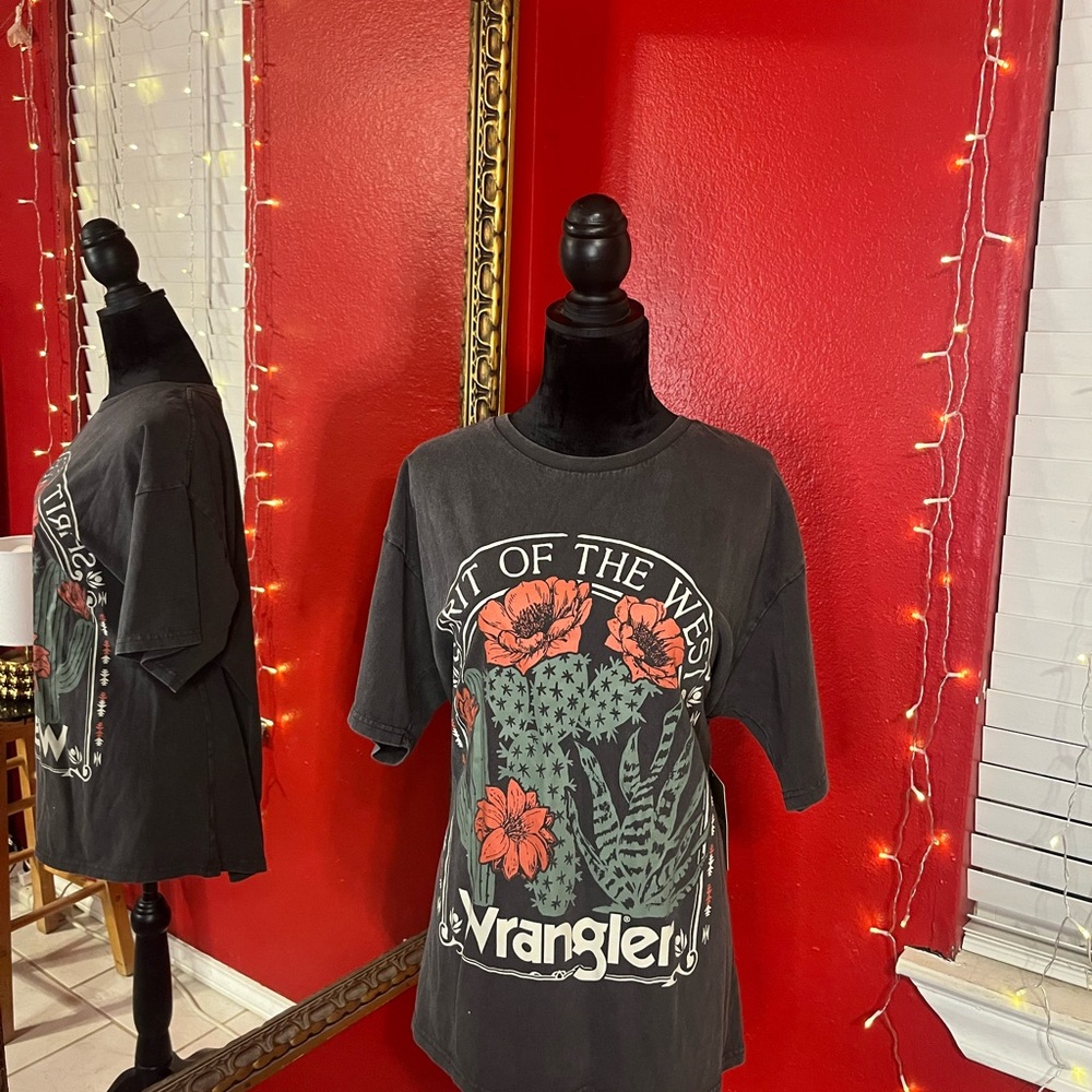 Wrangler spirit of the west Cactus Graphic Tee